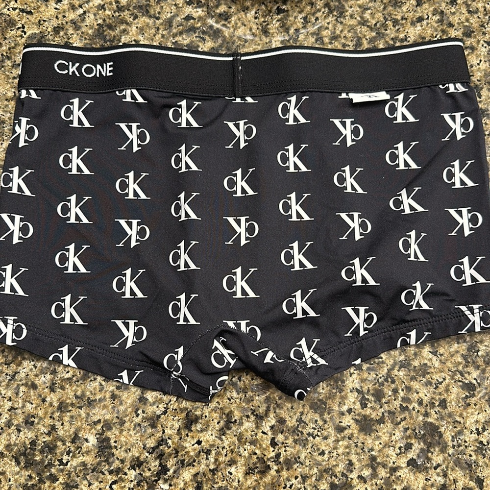 CK trunks - Picture 2 of 3